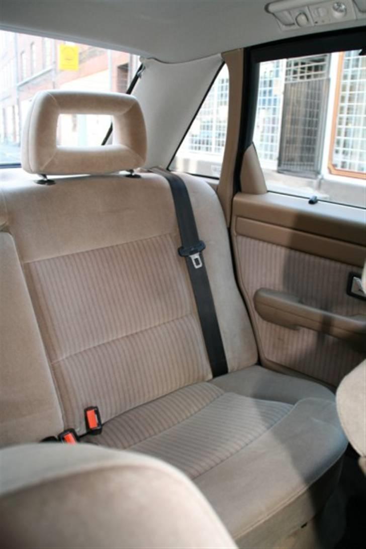 Audi 100 C3 2.0E (SOLGT) billede 11