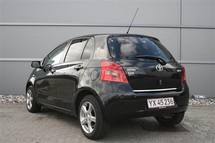 Toyota Yaris 1,4 Luna 5d billede 3