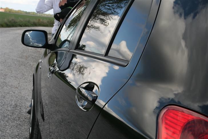 Toyota Yaris 1,4 Luna 5d billede 8