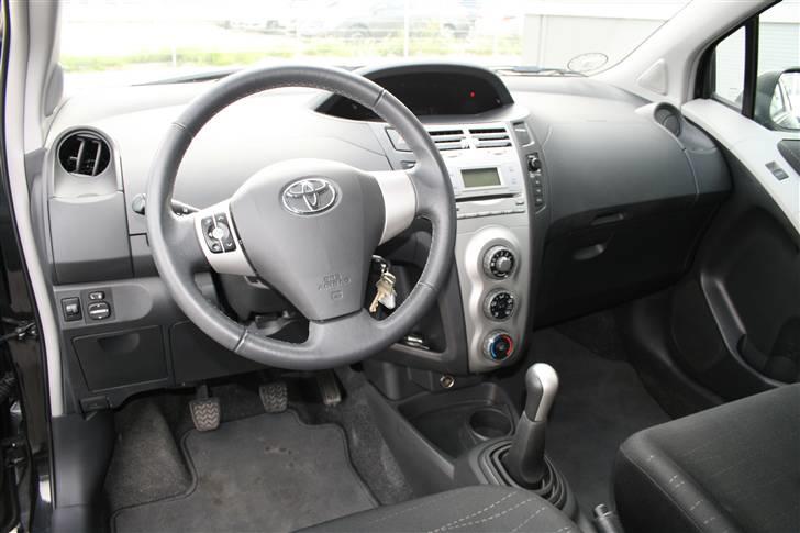 Toyota Yaris 1,4 Luna 5d billede 11