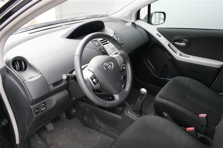 Toyota Yaris 1,4 Luna 5d billede 12