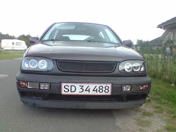 VW Golf 3 - så er der kommet nye lygter og front på billede 6