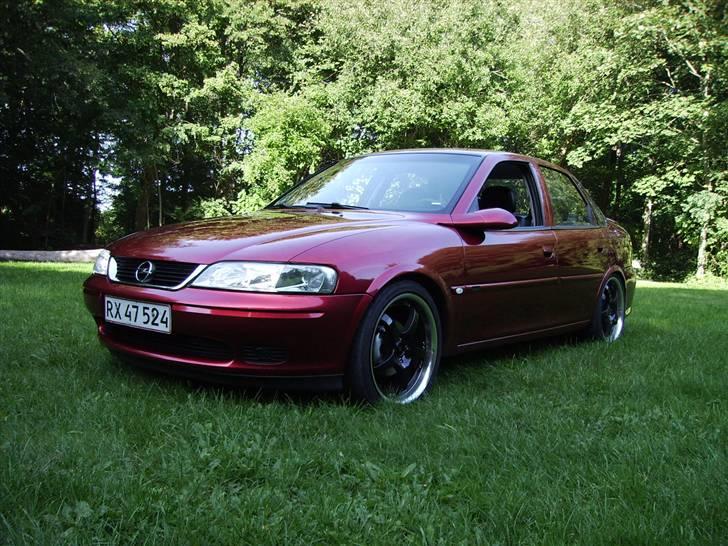 Opel Vectra 1.8 16V (Solgt) :( billede 1