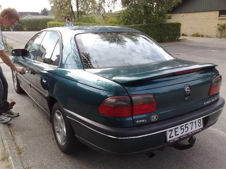 Opel omega b solgt billede 4