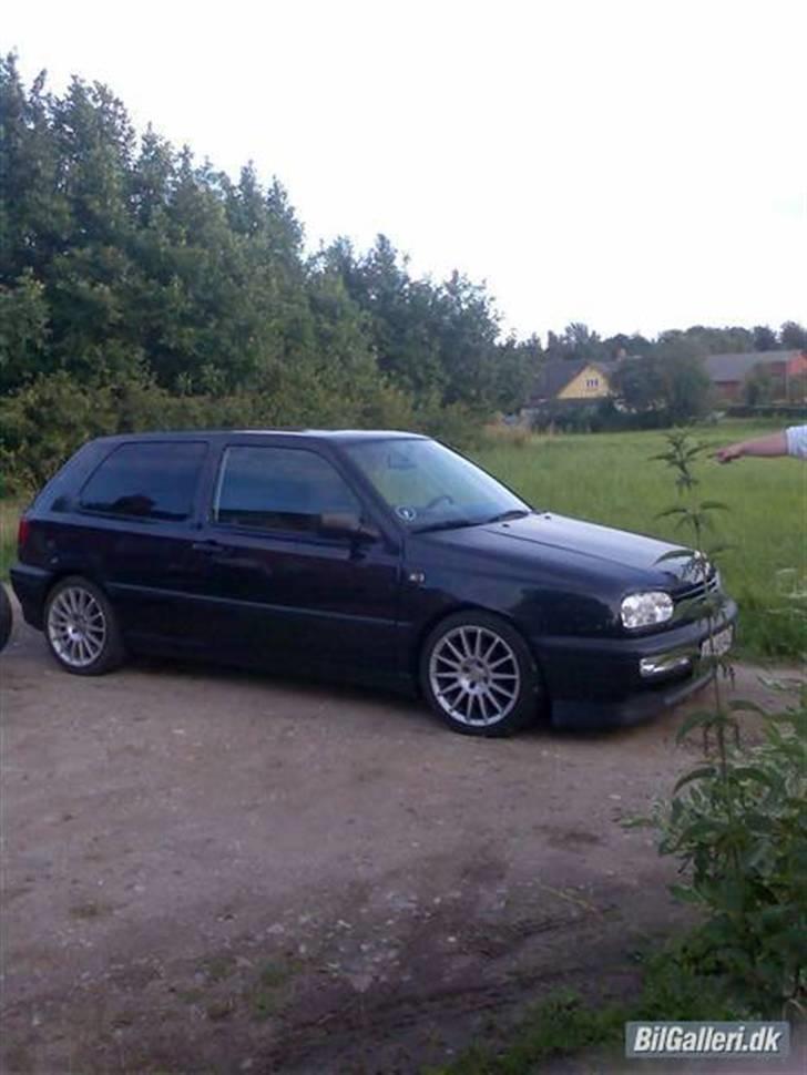 VW Golf III **SOLGT** - Skyndte mig og hjem med den....-Så de gamle 16" kunne komme på!! Hehe billede 20