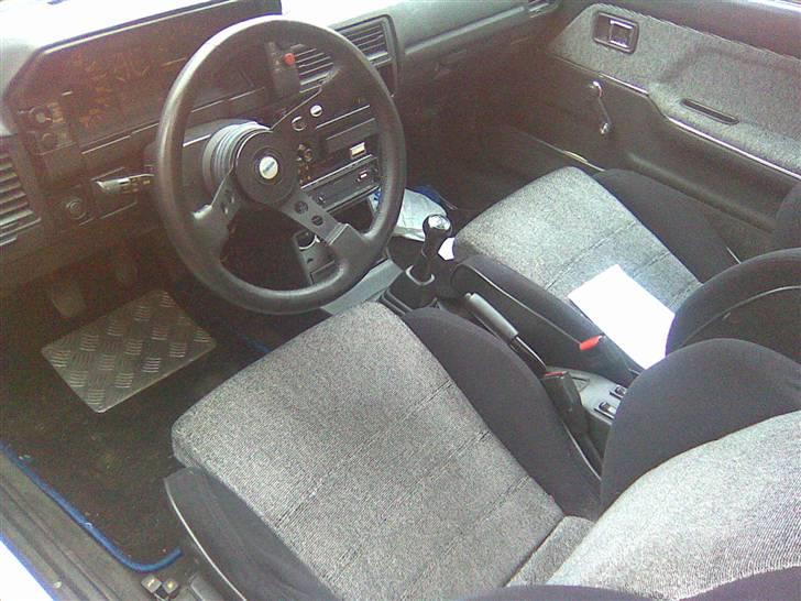 Mazda 323 1.6i 4x4 turbo SOLGT billede 3