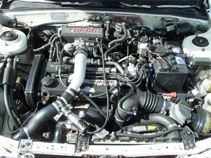 Mazda 323 1.6i 4x4 turbo SOLGT billede 8