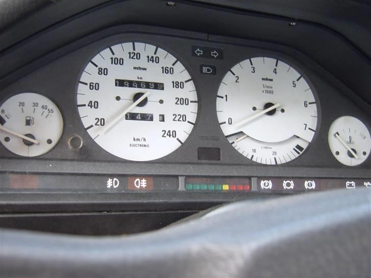 BMW E30 320I "Solgt"  billede 9
