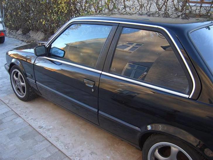 BMW E30 320I "Solgt"  - Før. billede 13