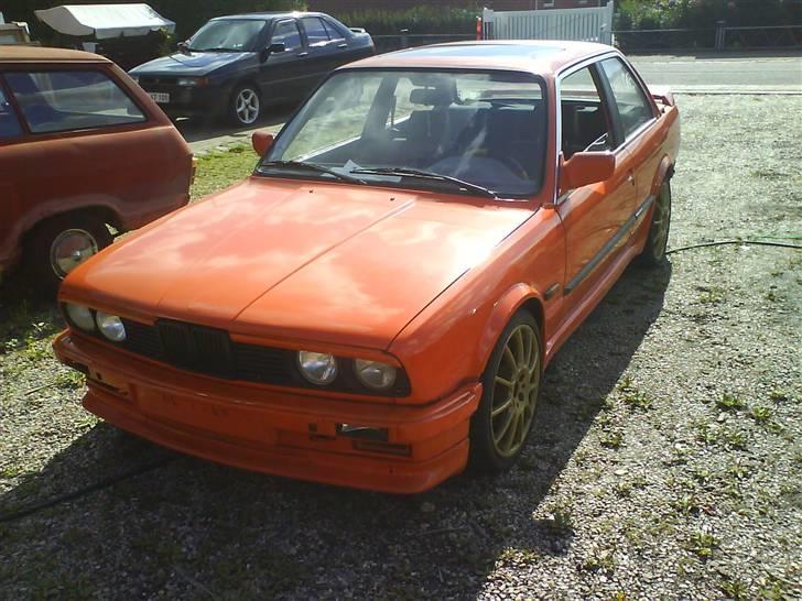 BMW 320i  (R.I.P) - BMW 320i  billede 1