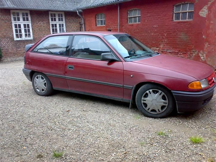 Opel Astra F - Total skadet billede 3