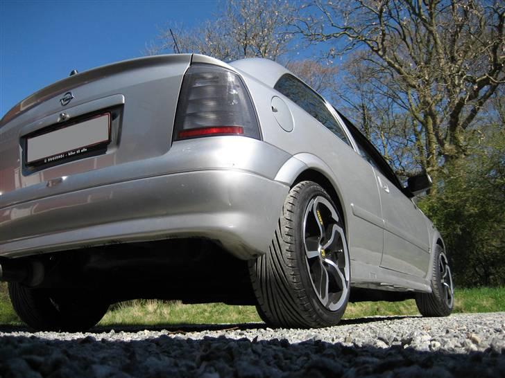 Opel Astra Edition Star Silver - Billeder fra d. 4 - 2009 Har lige fået malet begge sider... billede 5