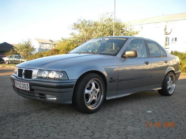 BMW 320i SOLGT.... billede 7