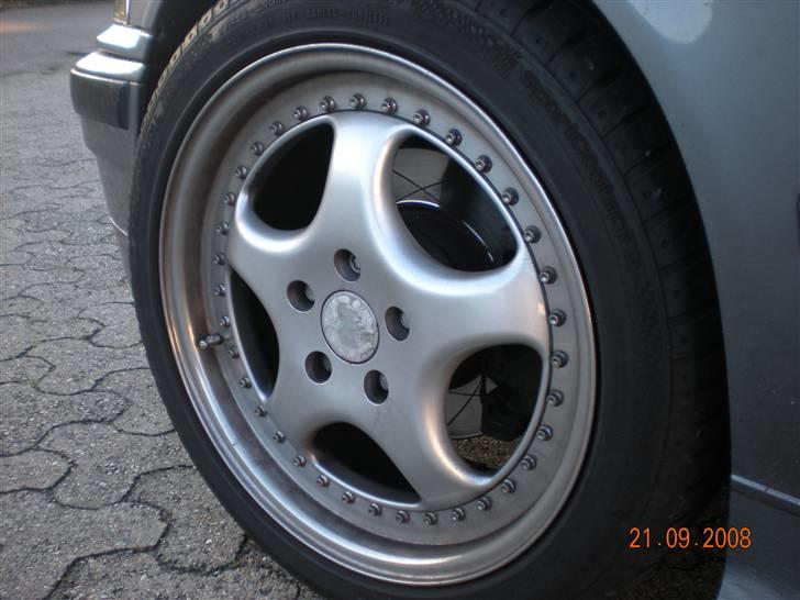 BMW 320i SOLGT.... billede 11