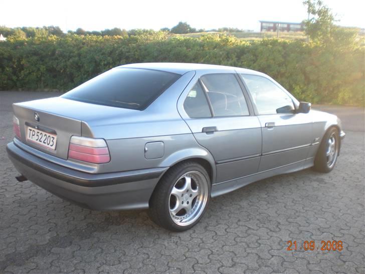 BMW 320i SOLGT.... billede 13