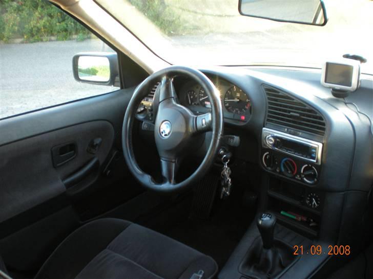 BMW 320i SOLGT.... billede 16