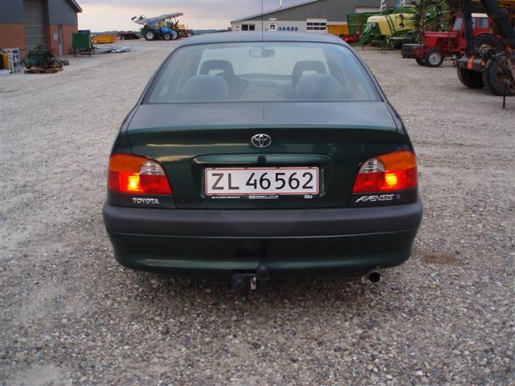 Toyota Avensis  (Solgt) billede 5