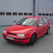 VW golf 4 (SOLGT)