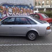 Toyota carina I Væk