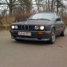 BMW E30 320I 2D