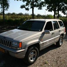 Jeep Grand Cherokee V8 (SOLGT)
