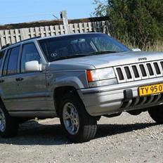 Jeep Grand Cherokee V8 (SOLGT)