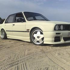BMW e30 325i  SOLGT !!!!!