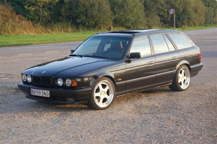 BMW 530i Touring - Solgt billede 1
