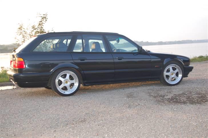 BMW 530i Touring - Solgt billede 2