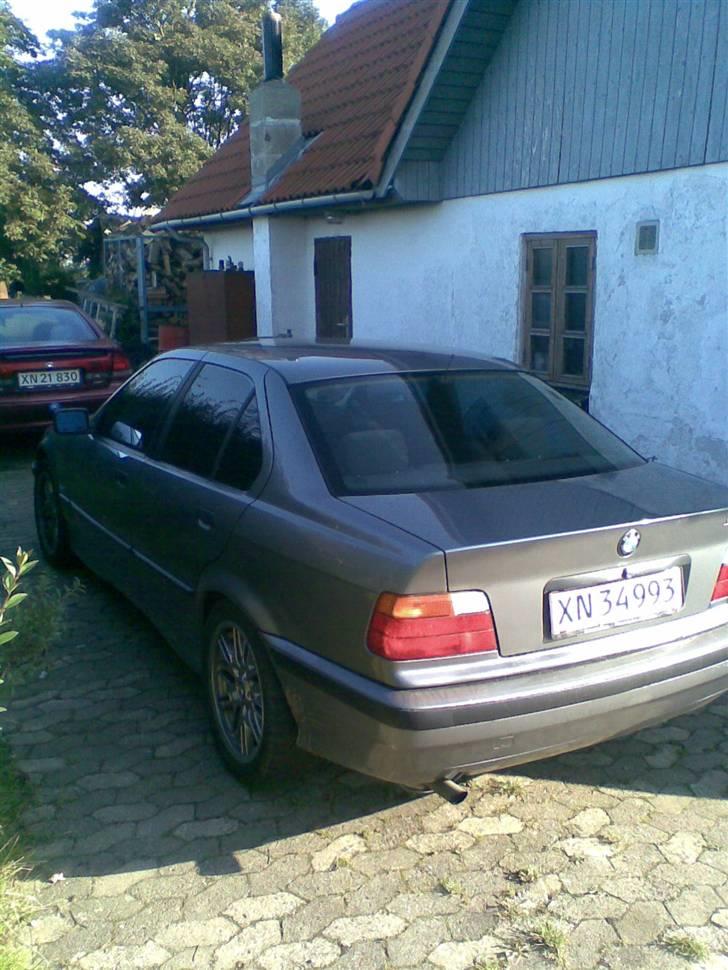 BMW E36 SOLGT!! billede 4