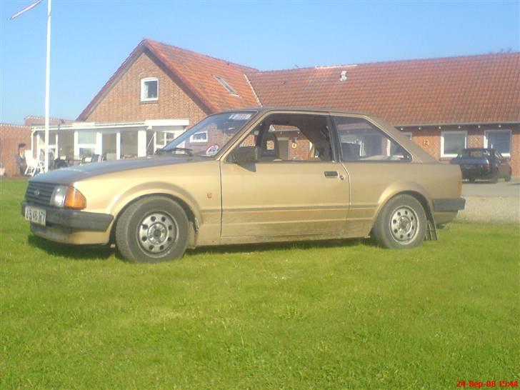 Ford escort 1.3 L (byttet) billede 2