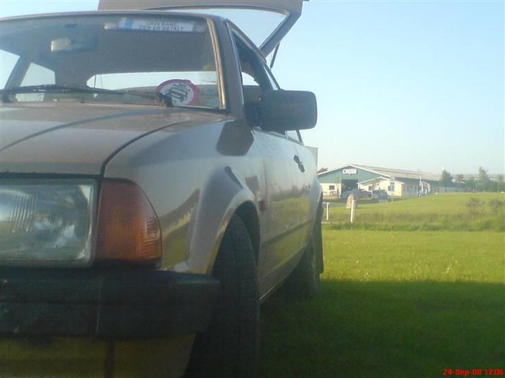 Ford escort 1.3 L (byttet) billede 8