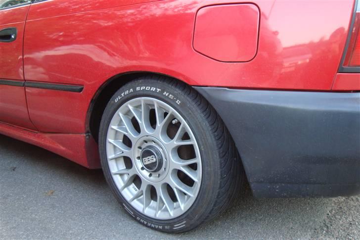 Toyota corolla 1.3 xli SOLGT billede 3