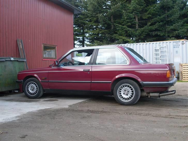 BMW 325 eta (byttet) billede 2