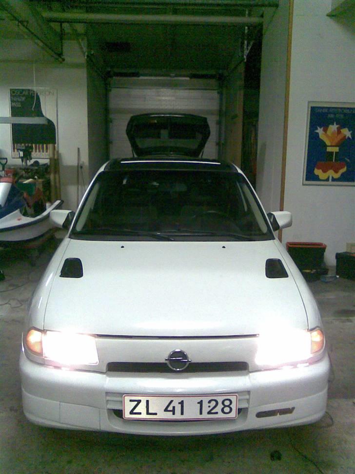 Opel astra GSI 16V SOLGT - New pic. med sort folie på taget, noget for dig skriv en Pb ang. folie.. billede 5