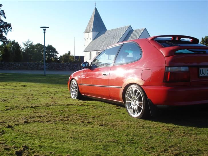 Toyota corolla (solgt) - skærme i bag skiftet, mangler lige at blive malet billede 20