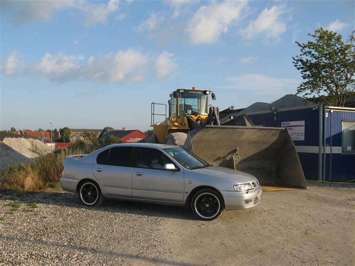 Nissan Primera 2.0I SE+ _-Solgt-_ - Lille gravemaskine billede 8