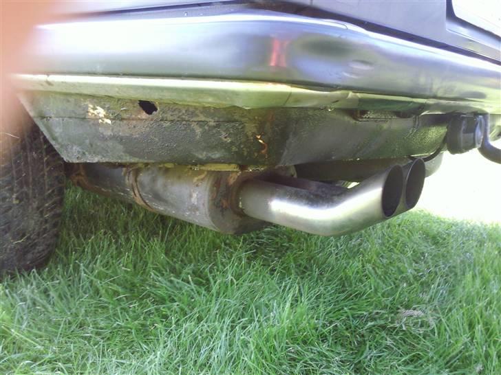 BMW E30 320I 2D - Min Sebring bagpotte, og et rusthul.. :( billede 9