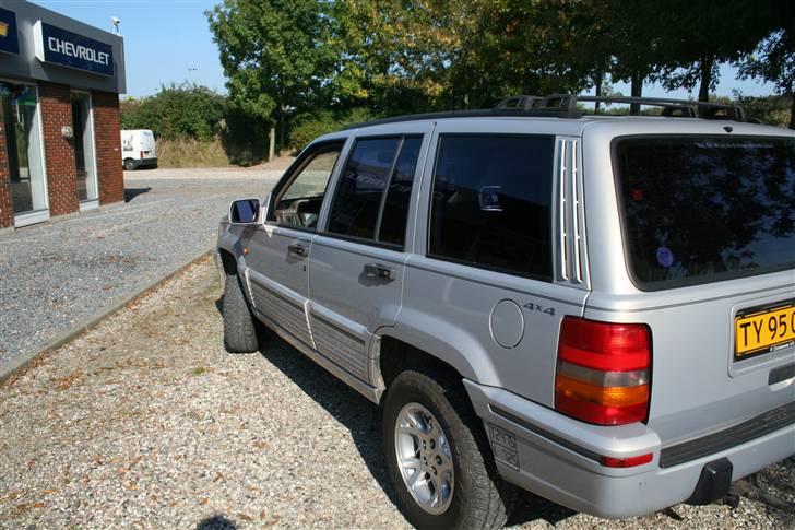 Jeep Grand Cherokee V8 (SOLGT) billede 2