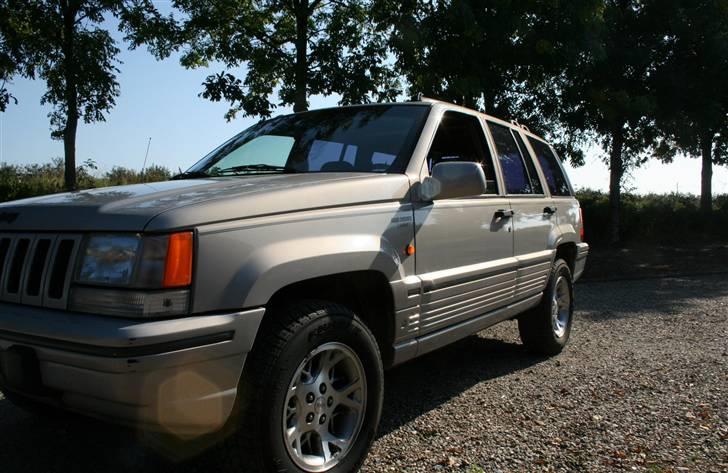 Jeep Grand Cherokee V8 (SOLGT) billede 4