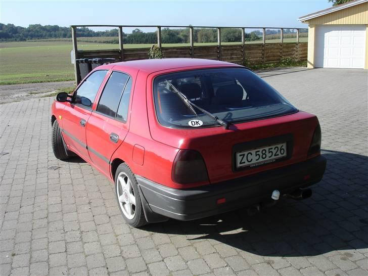 Nissan sunny 1,4 twin cam Solgt billede 4