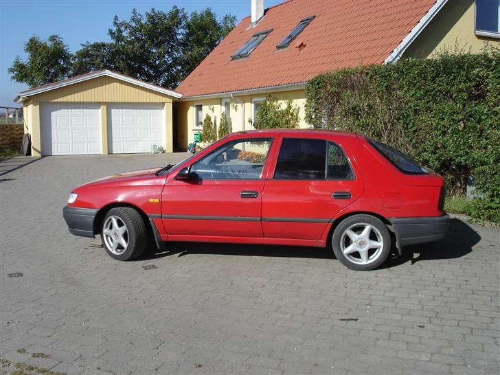 Nissan sunny 1,4 twin cam Solgt billede 5