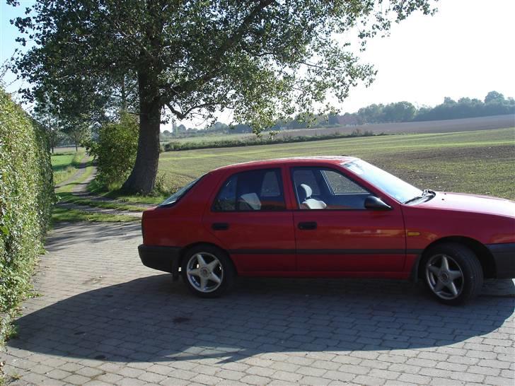Nissan sunny 1,4 twin cam Solgt billede 6