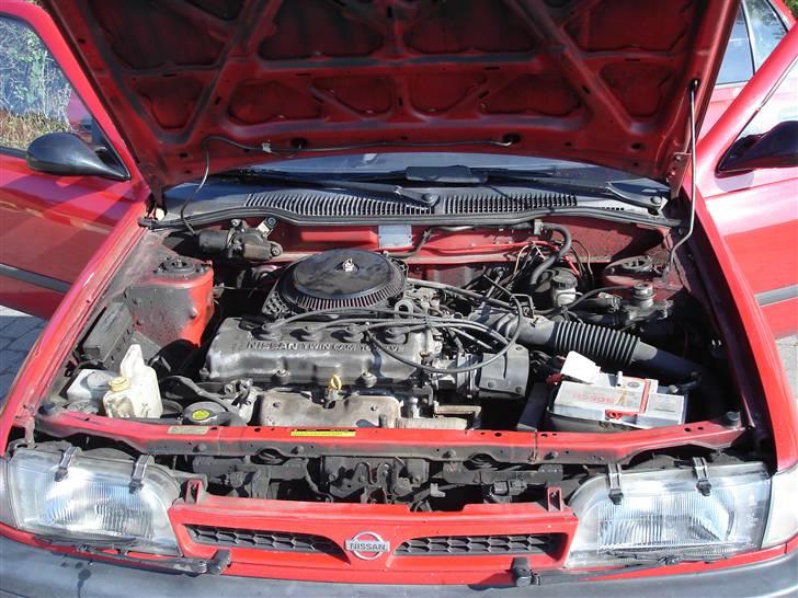 Nissan sunny 1,4 twin cam Solgt billede 9