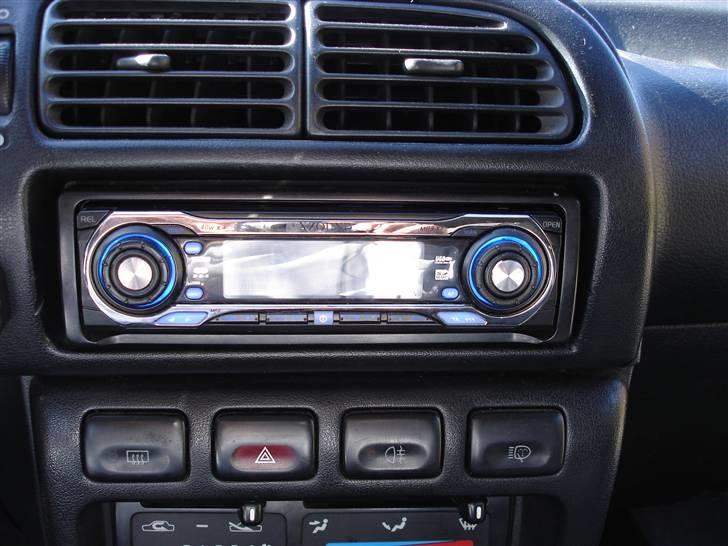 Nissan sunny 1,4 twin cam Solgt billede 14