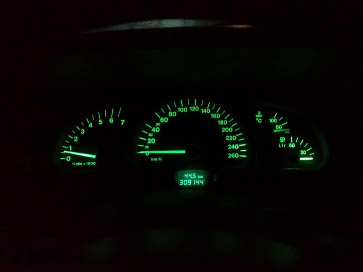 Opel Vectra B CD V6 - Så kom der grønne dioder i instrumenteringen. Nice... billede 17