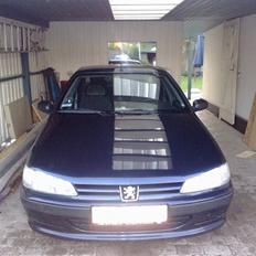 Peugeot 406 