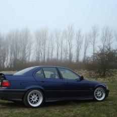 BMW E36 320I