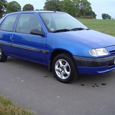 Citroën Saxo 1.4 i **SOLGT**