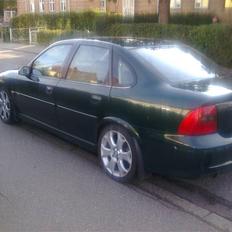 Opel Vectra B CDX (SOLGT)